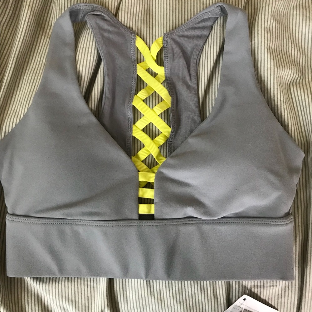 SPORTS BRA TOP